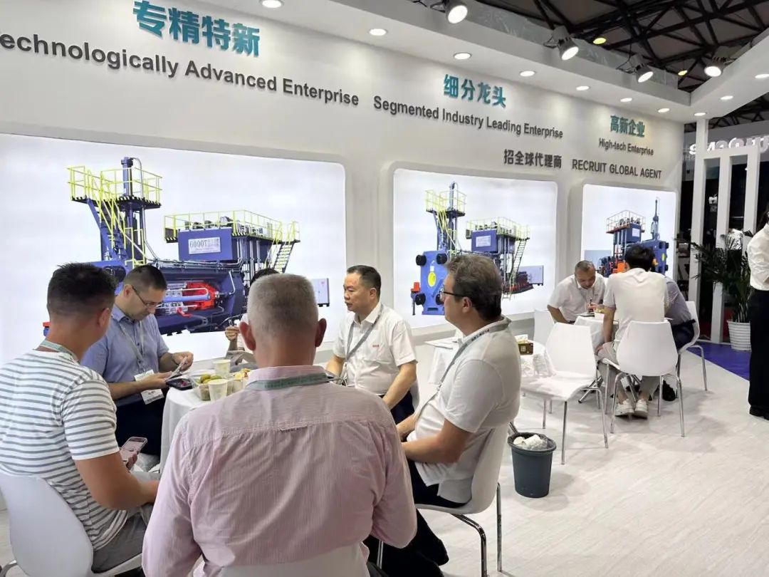 高效、節(jié)能、穩(wěn)定！萬格士新型高端擠壓機(jī)上海鋁展備受矚目